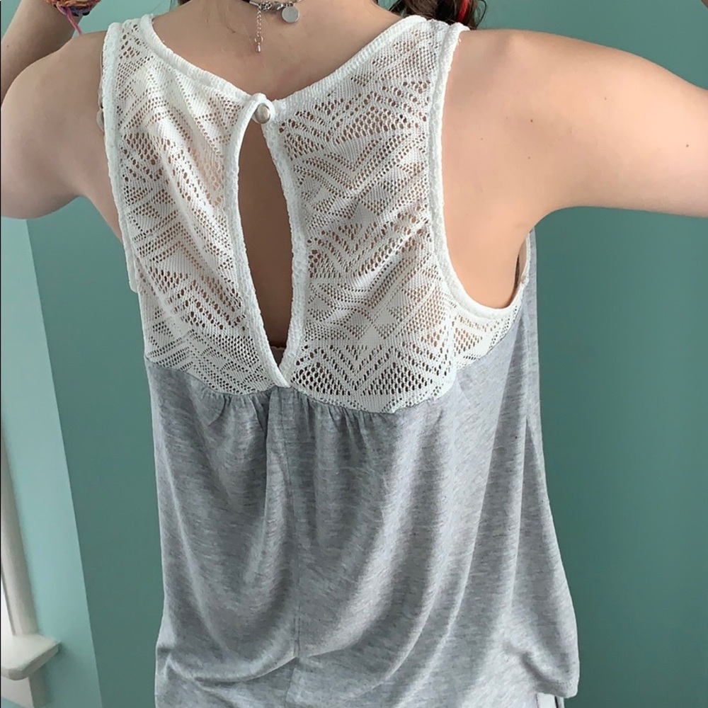 Threads Studio Tank Top - Picture 3 of 5